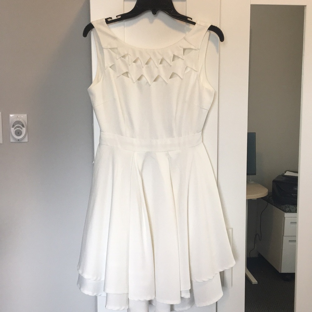 NWOT Lulu’s white party dress